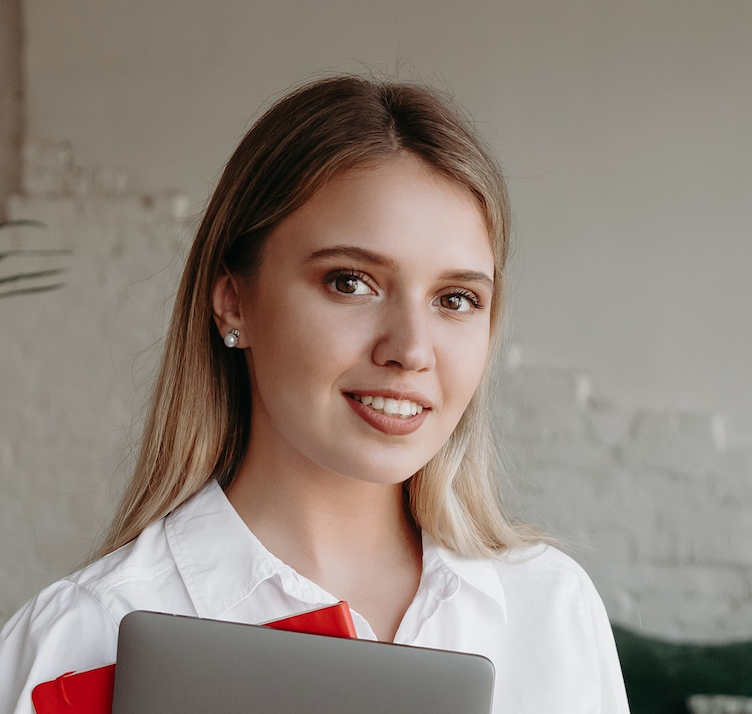 Преподаватель Эля Смит